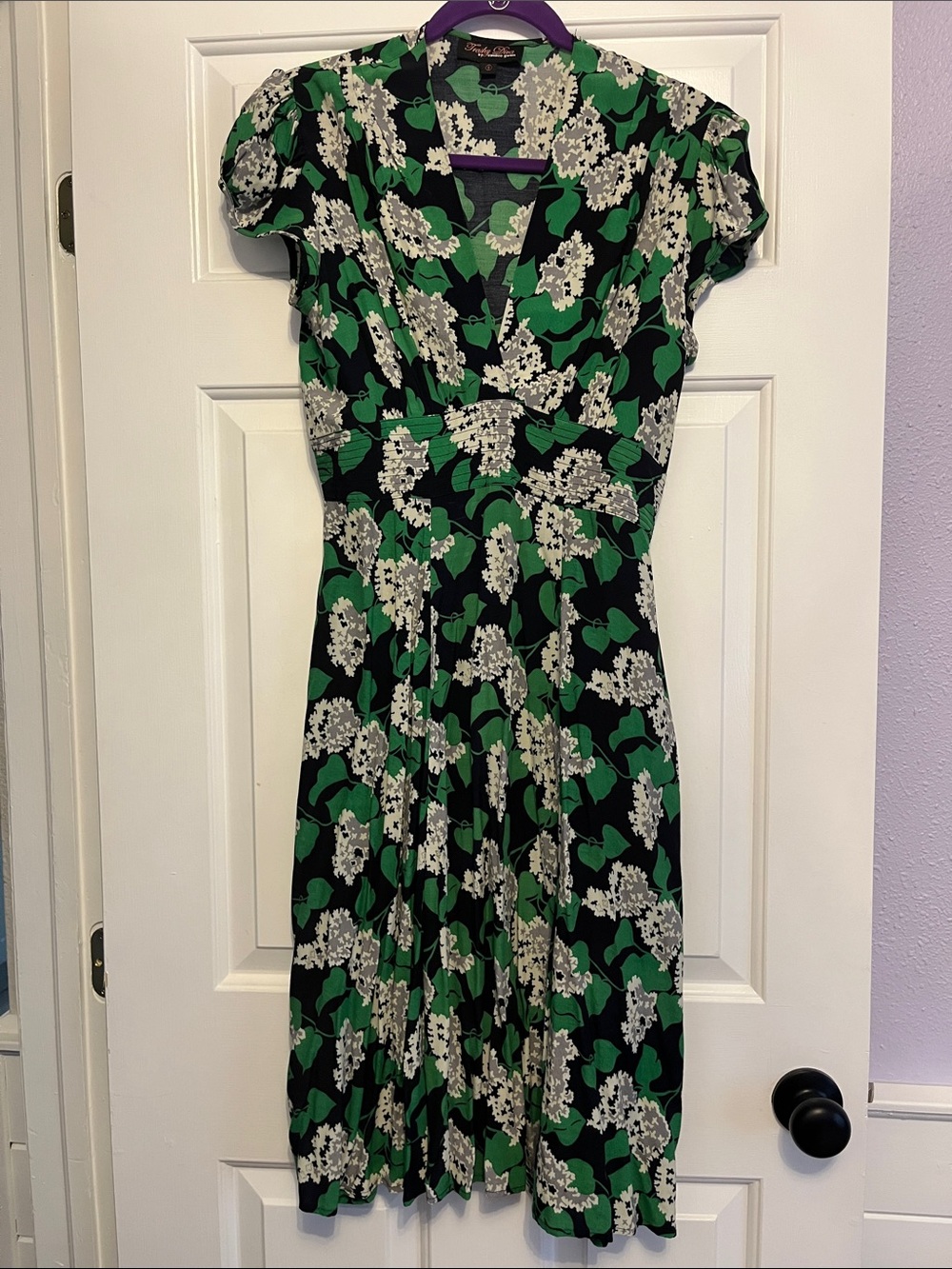 Trashy diva crepe Myrtle Ashley dress